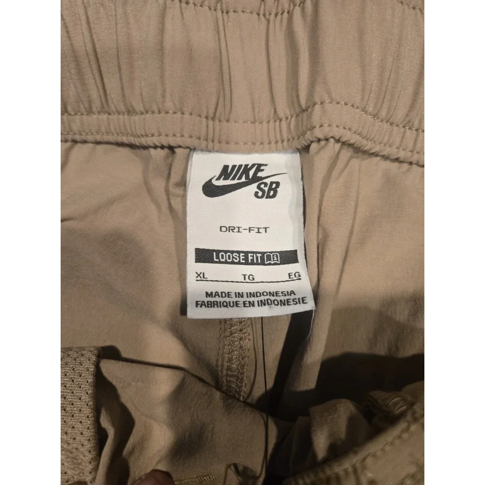 Nike SB Kearny Dri-FIT Cargo Pants XL Beige Loose Fit FV7347-297 NWT